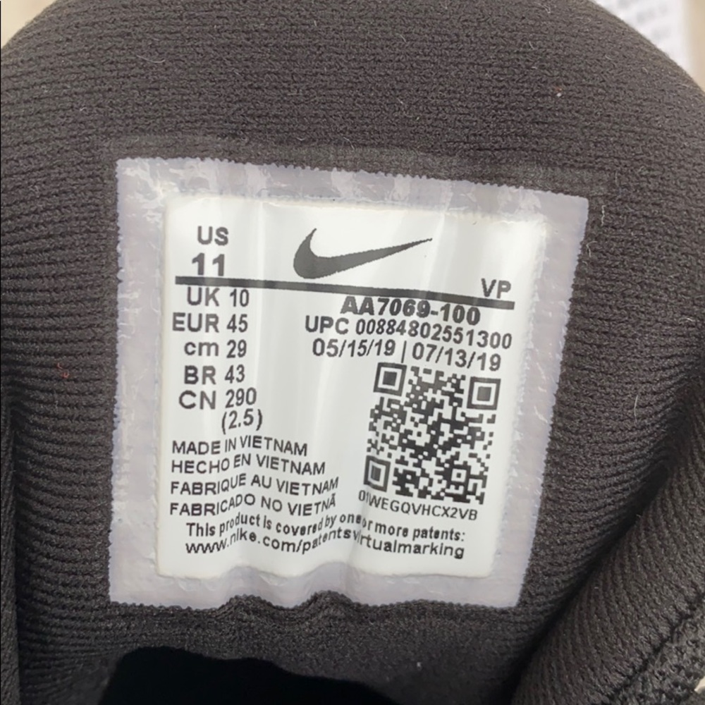 Air Precision II Basketball Shoe - Picture 6 of 6